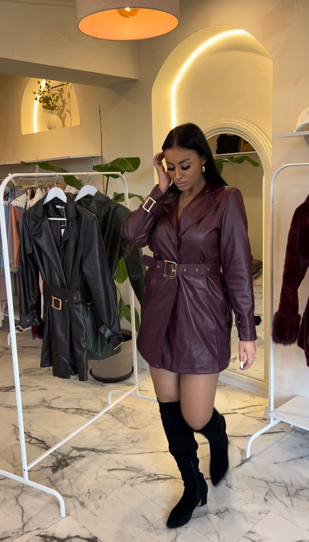 KOŽENKOVÝ TRENCH COAT