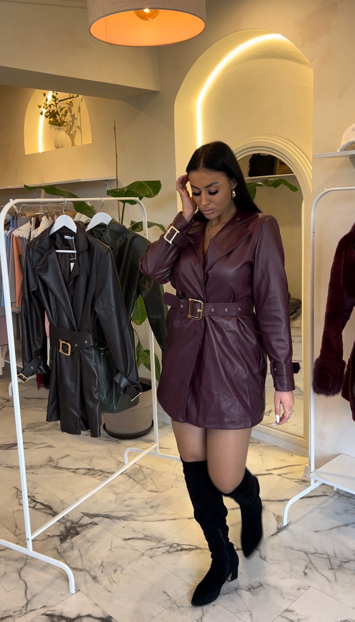 KOŽENKOVÝ TRENCH COAT